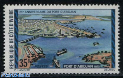 Abidjan harbour 1v